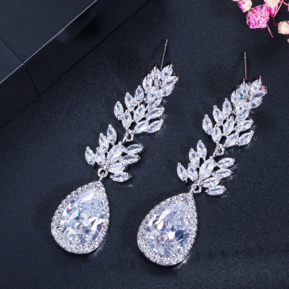 Luxury Long Crystal AAA CZ Wedding Bridal Dangle Earring for Women - Picture 3 of 5